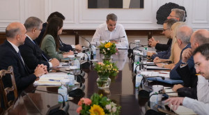 Μητσοτάκης: «Ώρα για σημαντικό βήμα μπροστά» – Νέο νομοσχέδιο για αυστηρότερο και ταχύτερο πειθαρχικό δίκαιο στο Δημόσιο
