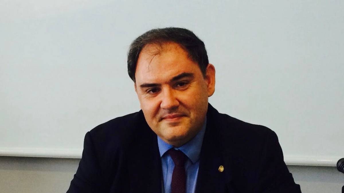 Σαρηγιάννης: Παράταση lockdown (με κλειστά σχολεία) μέχρι τις 20 Ιανουαρίου