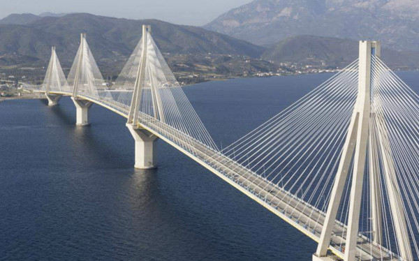 Κανονικά η κυκλοφορία στη γέφυρα Ρίου- Αντιρρίου- Κλειστό το πορθμείο