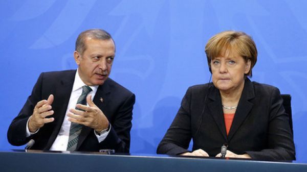 Μέρκελ: Ισχυροί οι δεσμοί μας με την Τουρκία