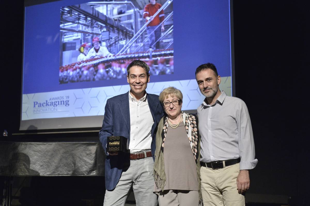 Coca-Cola 3Ε: Χρυσή επιβράβευση της χρήσης ανακυκλωμένου πλαστικού στα αναψυκτικά