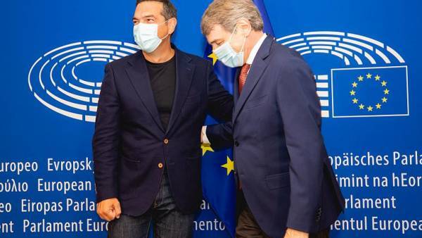 Ο ποιητικός οίστρος του Τσίπρα έχει συνέχεια…
