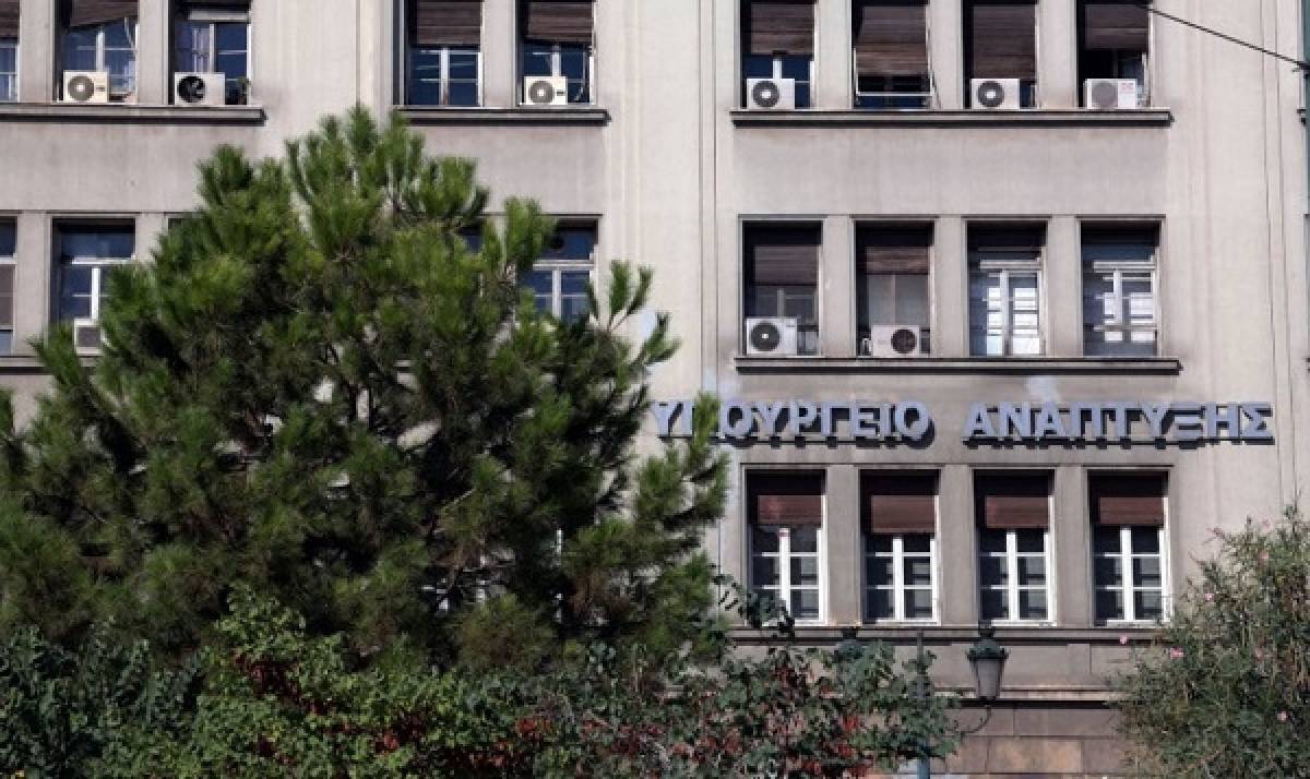 ΥΠΑΝ: Αναστολή λειτουργίας σε 399 Καταστήματα Υγειονομικού Ενδιαφέροντος
