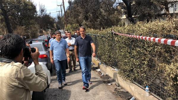 Στο Μάτι ο Κυριάκος Μητσοτάκης