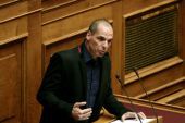 Γ. Βαρουφάκης: Οι θεσμοί απαιτούν να ξεκινήσουν οι πλειστηριασμοί α' κατοικίας