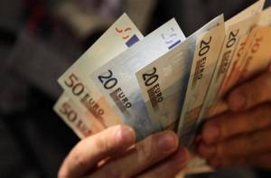 Ημέρα πληρωμής για τους δικαιούχους του προγράμματος «ΣΥΝ-ΕΡΓΑΣΙΑ»