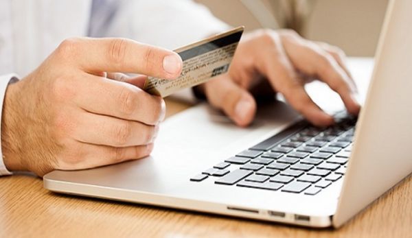 Στις διαδικτυακές αγορές στρέφονται οι Ευρωπαίοι-Σε ρυθμούς χελώνας οι Έλληνες