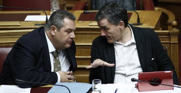 Ο Μακρόν τον μάρανε τον Τσακαλώτο, όχι ο Καμμένος;