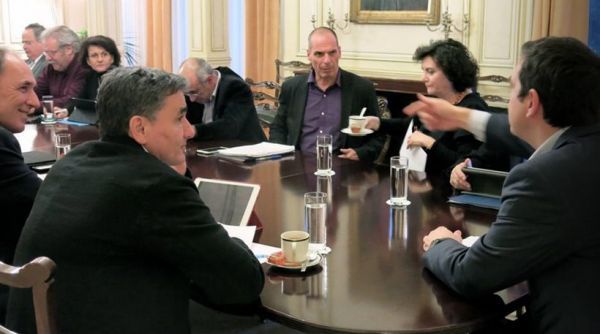 "Κίτρινη κάρτα" από το Euro Working Group
