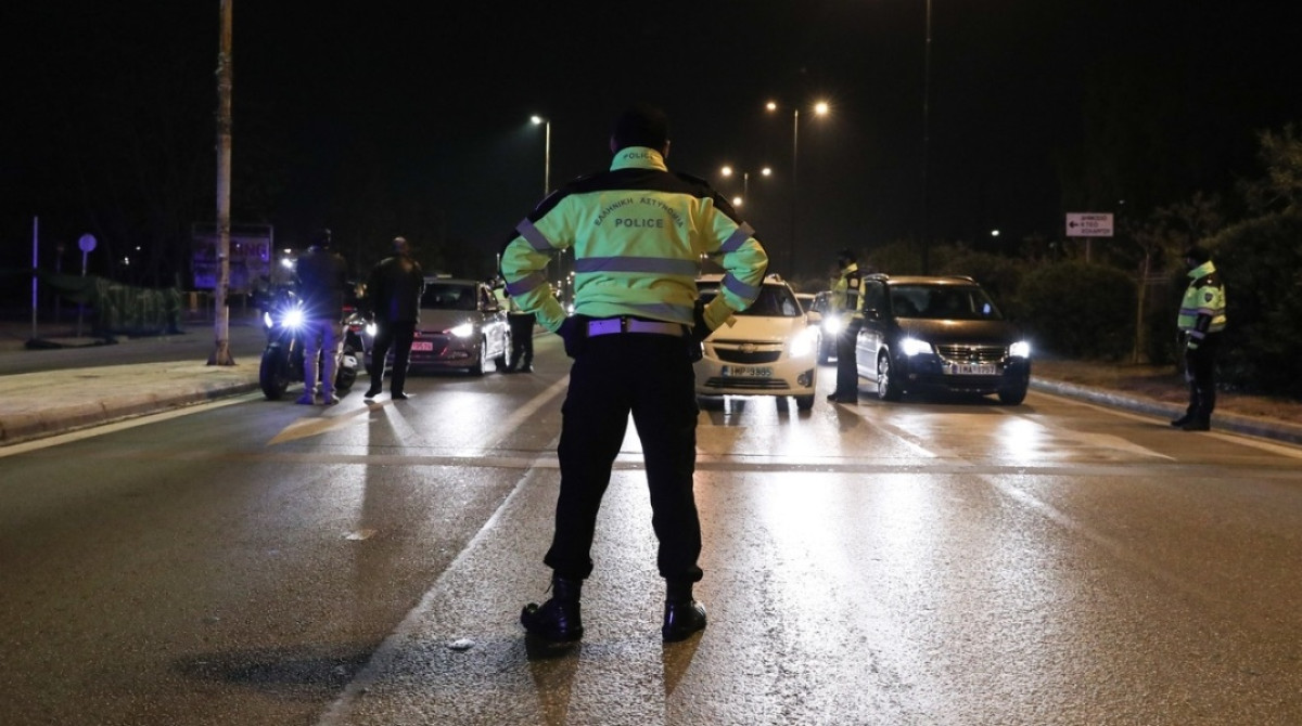 Αττική: Μπαράζ ελέγχων της Τροχαίας – 41 συλλήψεις, οι 17 για υπερβολική κατανάλωση αλκοόλ