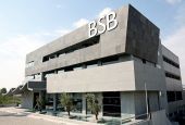 B &amp; F GROUP: Ένας leader στη γυναικεία μόδα!