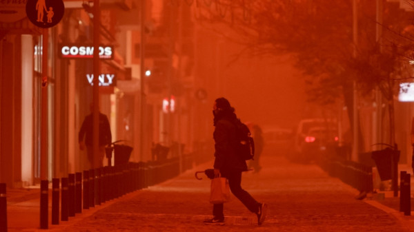 Με καλό καιρό η επιστροφή των εκδρομέων - Έρχεται κύμα αφρικανικής σκόνης και λασποβροχές
