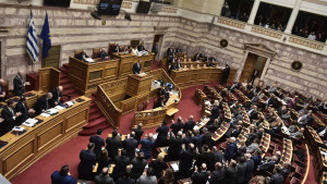 Προϋπολογισμός 2024: Εξαγγελίες Μητσοτάκη, πυρά της αντιπολίτευσης και αμυντική… σύμπνοια