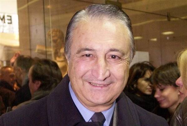 «Όχι» Κούρταλη σε πρόωρες εκλογές, στήριξη σε Μίχαλο