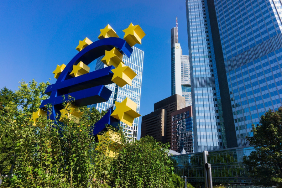 Bloomberg: Θετικά μηνύματα από την Ευρωζώνη - Ανάπτυξη πάνω από τις προβλέψεις