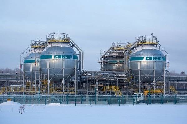 Σύμπραξη Ρωσίας και Κίνας στην κατασκευή μεγάλου εργοστασίου πετροχημικών