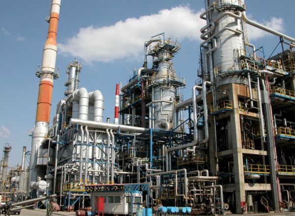 ΠΟΠΕΚ: Στο 40% η επίδραση της πτώσης του πετρελαίου στις διυλιστηριακές τιμές