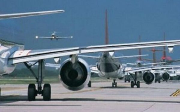 Καμπανάκι για τον τουρισμό από τους ελεγκτές εναέριας κυκλοφορίας