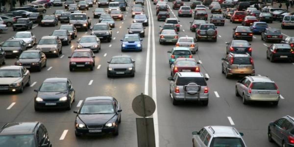 «Βουτιά» 33,1% στις πωλήσεις αυτοκινήτων το πρώτο εξάμηνο