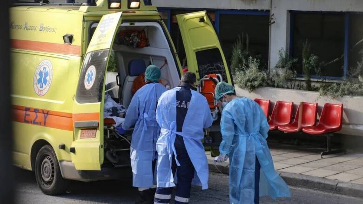Κορονοϊός- Ελλάδα: 98 θάνατοι- 1.383 νέα κρούσματα- 594 διασωληνωμένοι