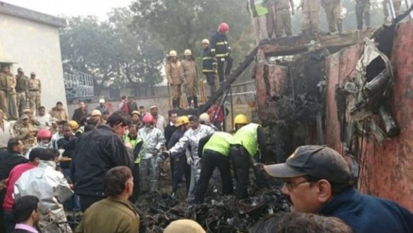 Αεροπορική τραγωδία στην Ινδία: Νεκροί και οι δέκα επιβάτες