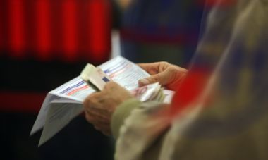"Παγώνουν" για το δεύτερο εξάμηνο οι χρεώσεις για το τέλος ανανεώσιμων πηγών ενέργειας