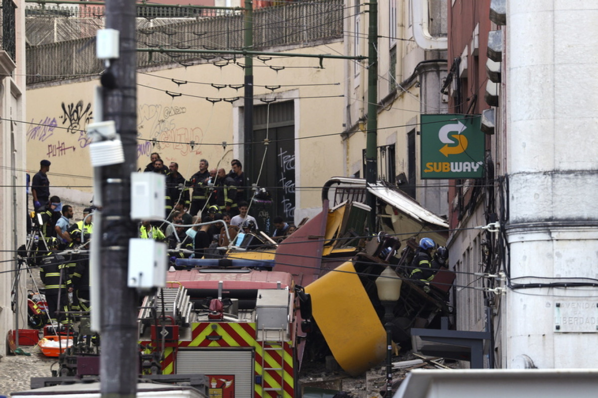 Λισαβόνα: Στους 17 οι νεκροί από τον εκτροχιασμό του τελεφερίκ Glória