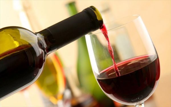 Ανδρουλάκης: Απαραίτητη η κατάργηση του ΕΦΚ στο κρασί