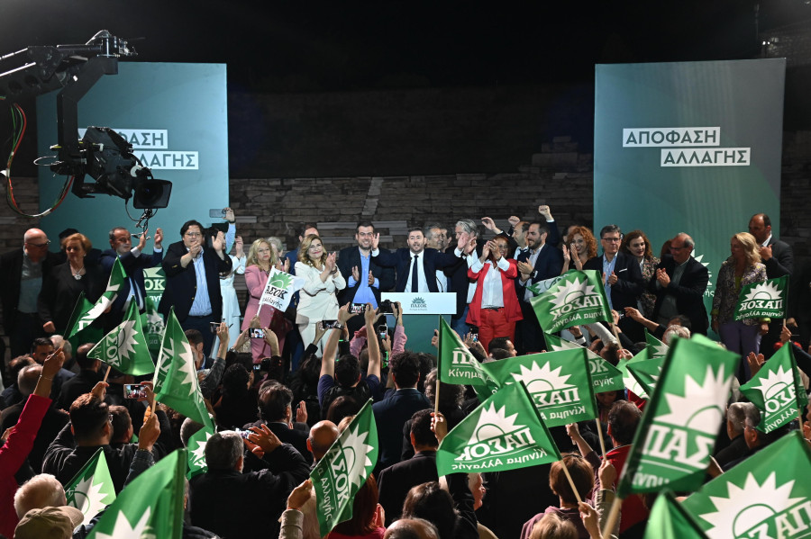 Ανδρουλάκης: Καλούμε τη νέα γενιά στο πολιτικό pass της αξιοπρέπειας