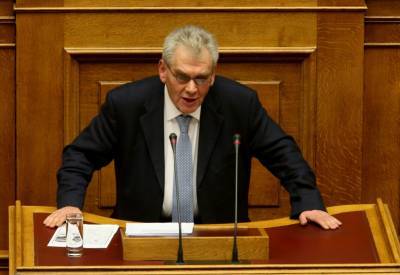Παπαγγελόπουλος: Ζητά εξαίρεση Πλεύρη από την εξεταστική επιτροπή της Βουλής