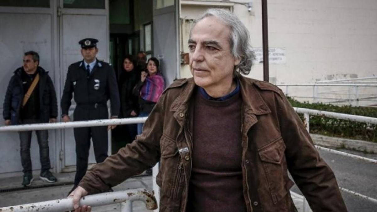 «Εισβολή» αναρχικών στην ΕΡΤ 3 για τον Κουφοντίνα