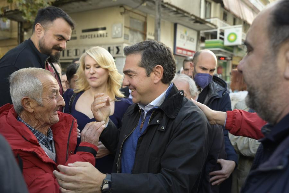 Τσίπρας για Μητσοτάκη: Ύβρεις και διχαστικός λόγος δεν κρύβουν προβλήματα