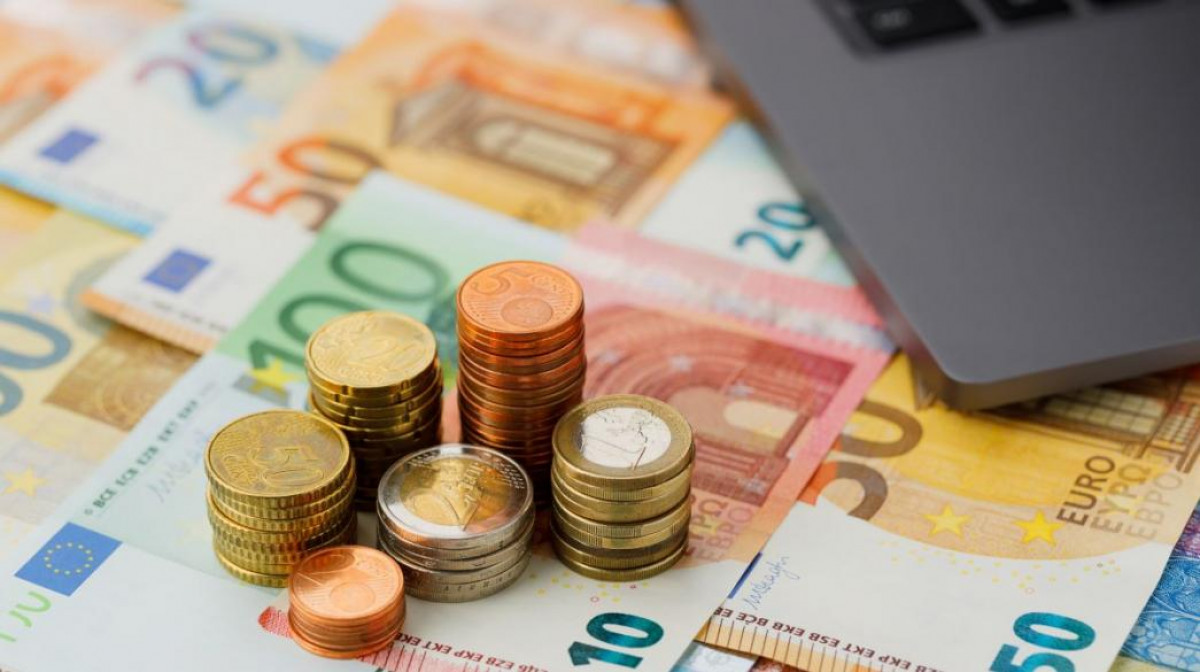 Δημοπρασία εξάμηνων εντόκων με στόχο 375 εκατ. ευρώ