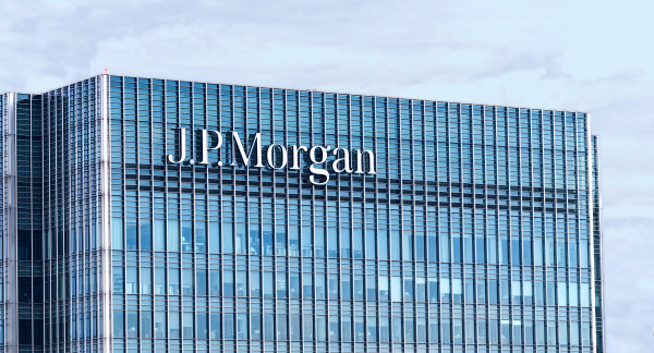 JP Morgan: Ο S&P 500 μπορεί να πέσει 20%