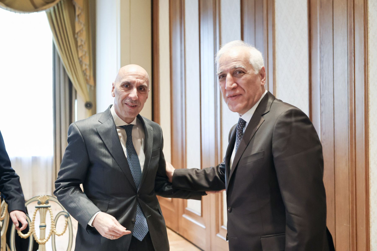 Μπρατάκος: Με τον ΠτΔ της Αρμενίας αναδείξαμε την ανάγκη διασύνδεσης των αγορών των δύο χωρών