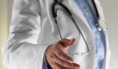 Συνελήφθη χειρουργός σε δημόσιο νοσοκομείο της Αττικής για «φακελάκι»