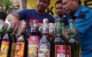 Ινδονησία: Εκτός ελέγχου το νοθευμένο αλκοόλ-97 νεκροί από τον Μάρτιο