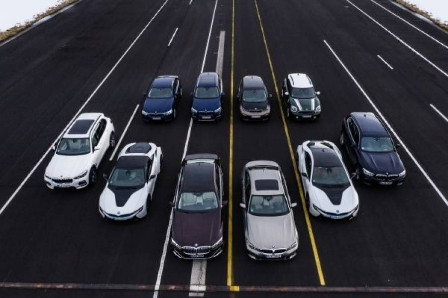 H BMW παρουσιάζει τη δεύτερη γενιά plug-in υβριδικών μοντέλων