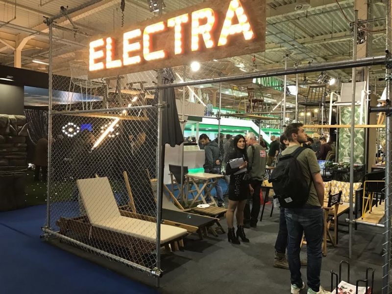 Electra: Μαθαίνει τους Γερμανούς να… κάθονται
