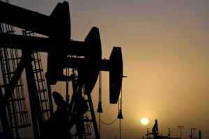 Ρωσία: Δεν θα προμηθεύσουμε πετρέλαιο σε όσους υποστηρίζουν το πλαφόν