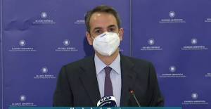 «Καμπανάκι» από Μητσοτάκη- Τσιόδρα: Ελευθερία δεν σημαίνει ανευθυνότητα
