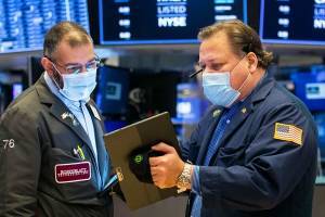 Υπερίσχυσαν οι πωλητές στη Wall Street