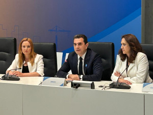 Σκρέκας: Η Ελλάδα στηρίζει την ανασυγκρότηση της Ουκρανίας