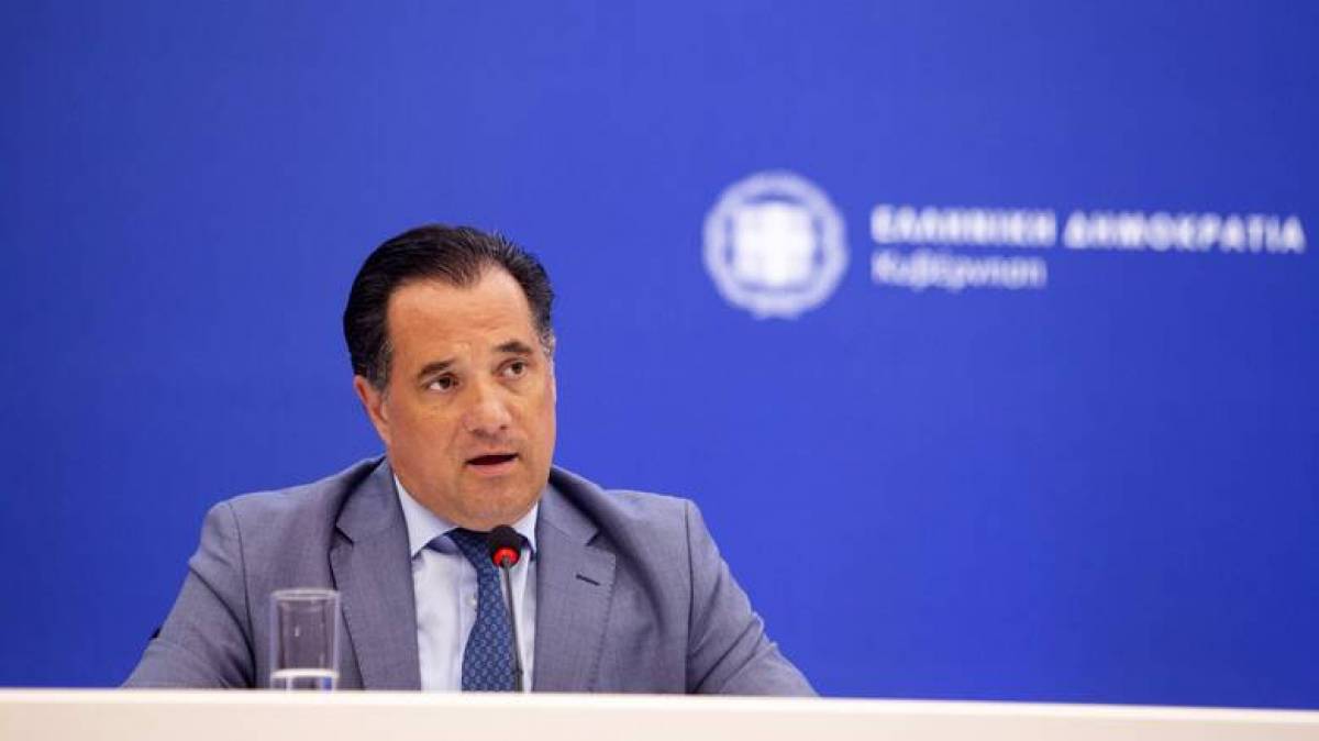 «Παράθυρο» Γεωργιάδη για λειτουργία νυχτερινών κέντρων μόνο ως Covid Free