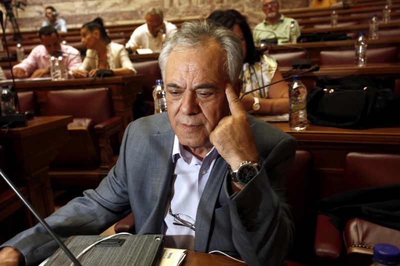 Δραγασάκης για Σόιμπλε: «Πίσω από το καρότο κρύβεται το μαστίγιο»