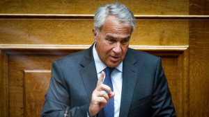 Βορίδης εναντίον Σκέρτσου: Οι εξωκοινοβουλευτικοί δεν δικαιούται να κάνουν αφ' υψηλού κριτική