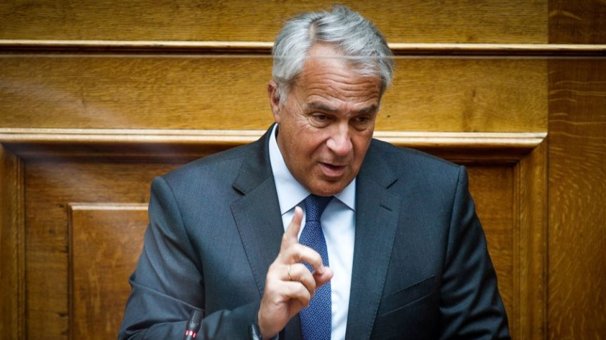 Βορίδης εναντίον Σκέρτσου: Οι εξωκοινοβουλευτικοί δεν δικαιούται να κάνουν αφ' υψηλού κριτική