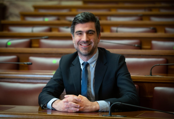 Γλαβίνας: Το ΠΑΣΟΚ έχει περάσει από την πολιτική επιβίωση