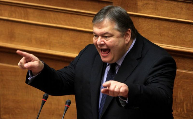 Συμφωνία-Βενιζέλος: «Κλείνουμε συμφωνία και προχωράμε»