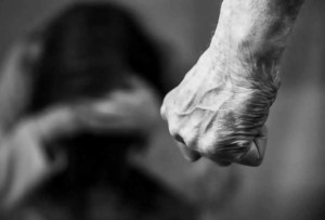 «Τσουνάμι» οι καταγγελίες για ενδοοικογενειακή βία